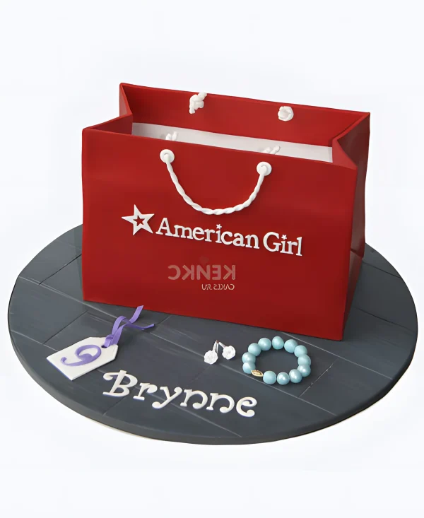 Торт в виде красного пакета Фото