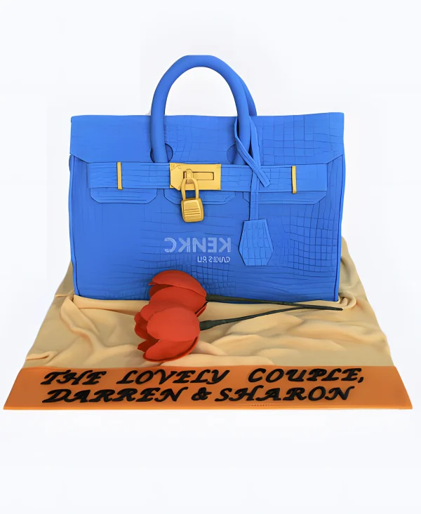 Торт в виде синей сумочки на 20 лет девушке Фото