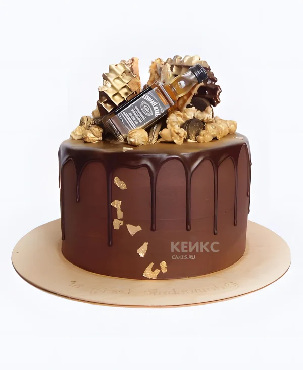 Торт шоколадный с бутылкой виски Фото
