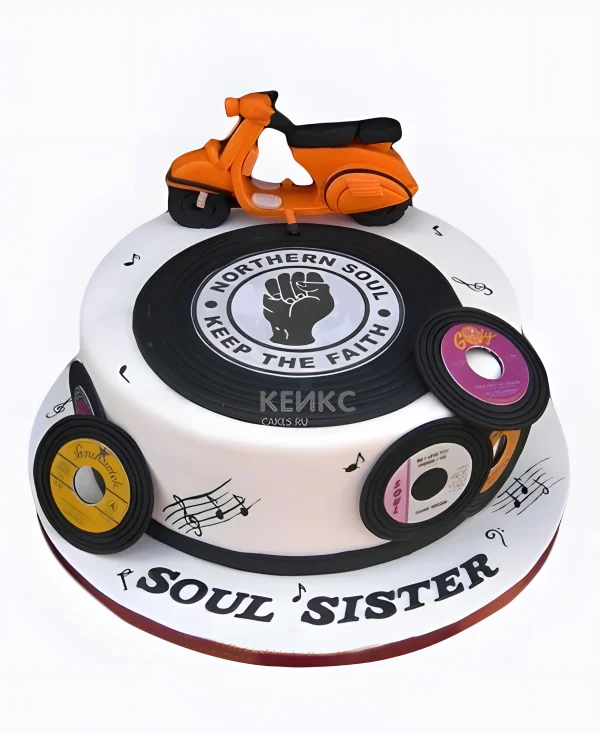 Торт для диджея со скутером Фото