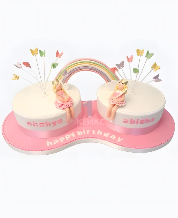 Розовый торт для двойни девочек Фото