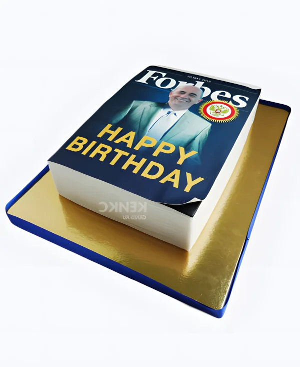 Красивый торт в виде журнала Форбс Фото
