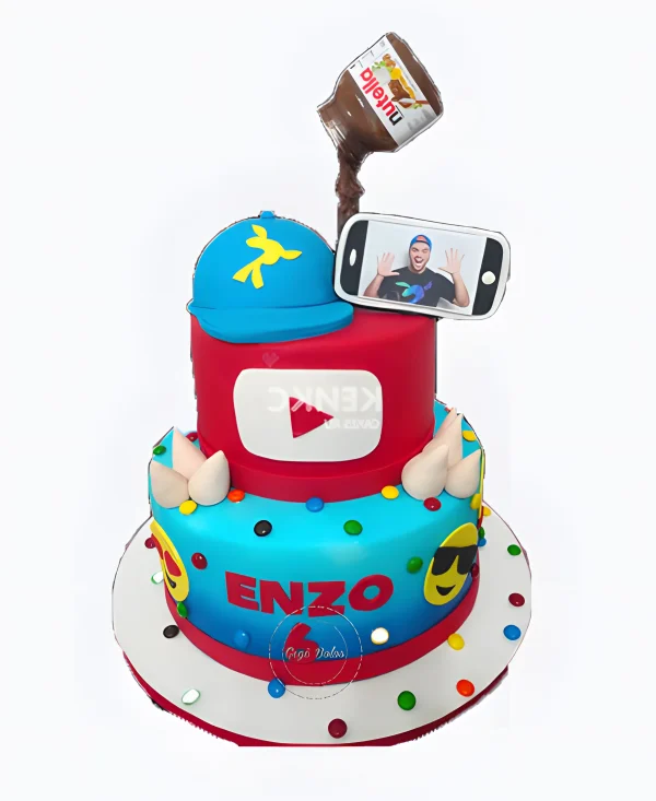 Красно-голубой торт с телефоном и нутеллой Фото