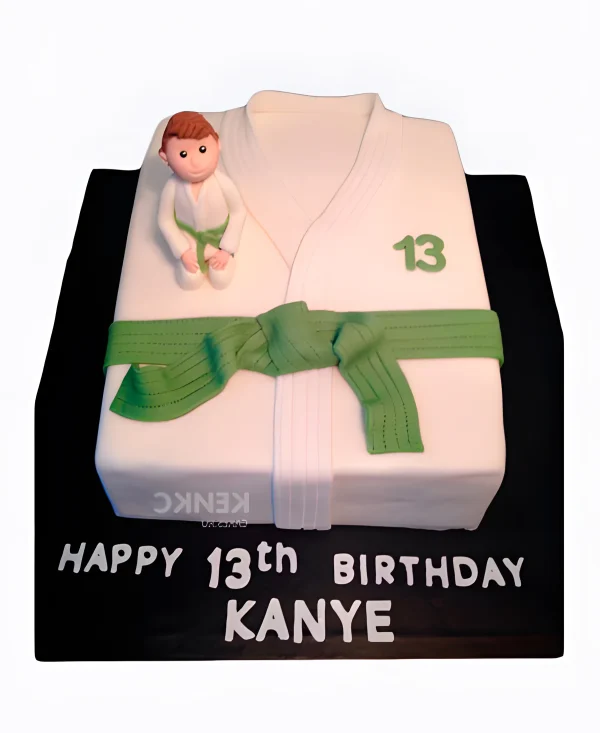 Торт кимоно с цифрой 13 Фото