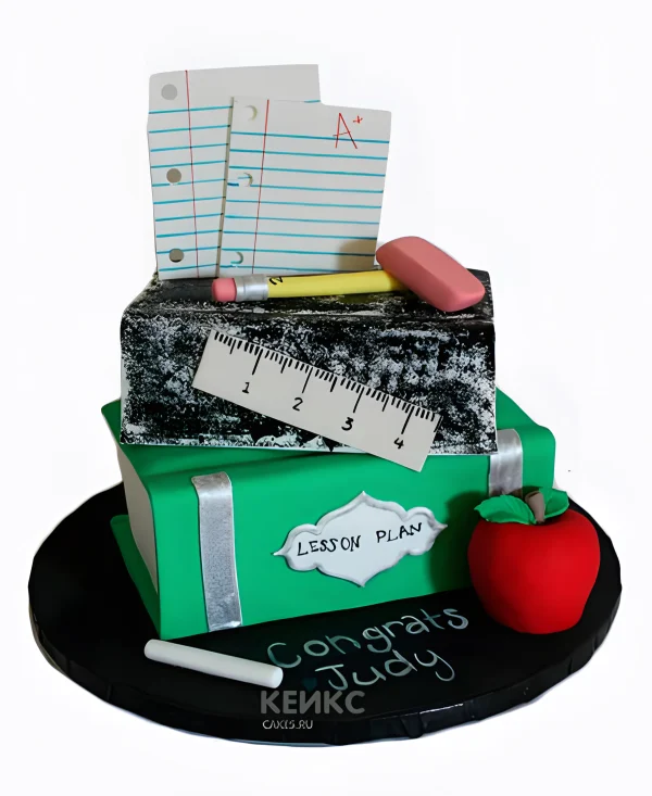 Красивый торт с яблоком и линейкой Фото