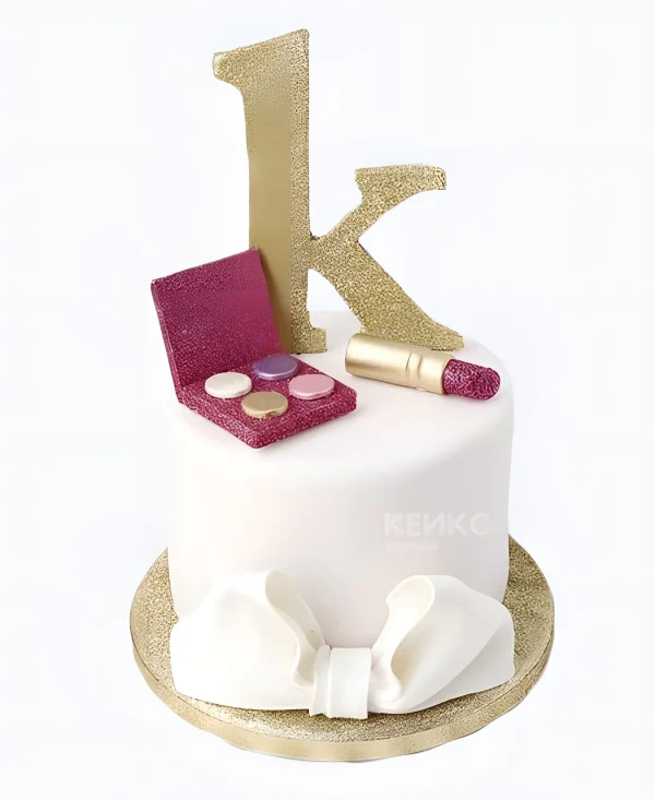 Торт с золотыми инициалами и бантом Фото