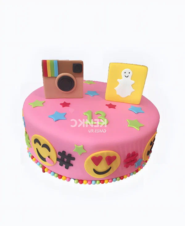 Розовый торт с разноцветными звездами и смайлами Фото