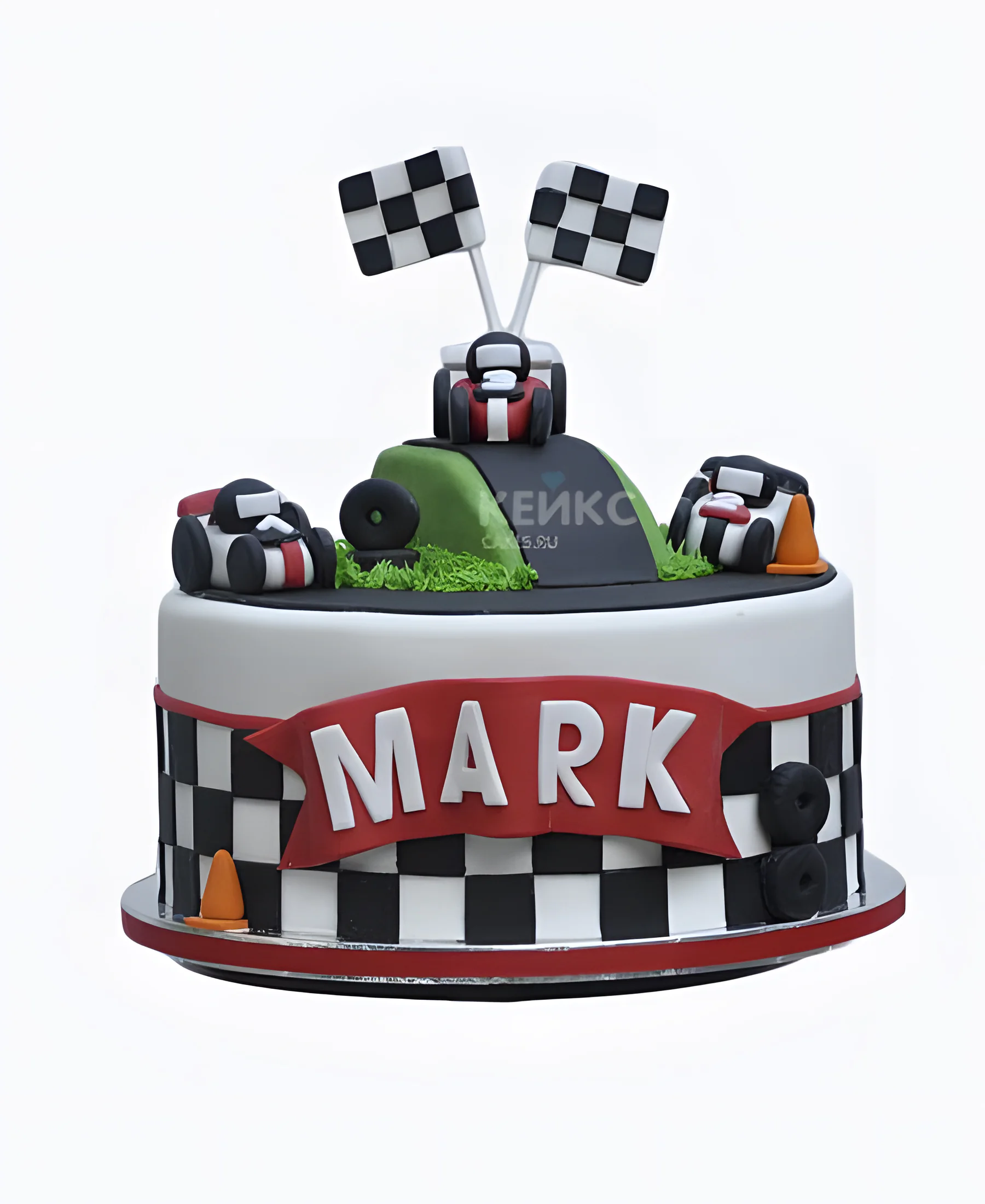 Торт с финишными флагами и машиной на дороге Фото