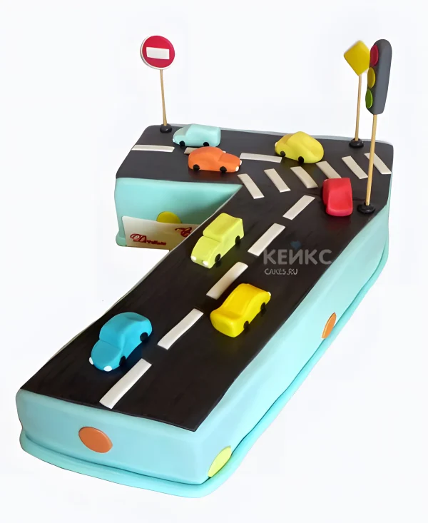 Торт с машинками, знаками и дорогой на 7 лет мальчику Фото