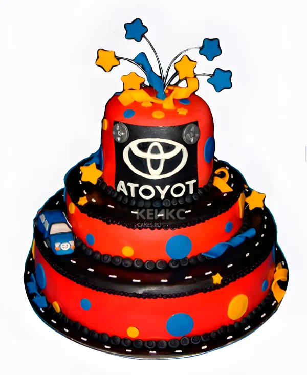Яркий торт с логотипом тойоты Фото