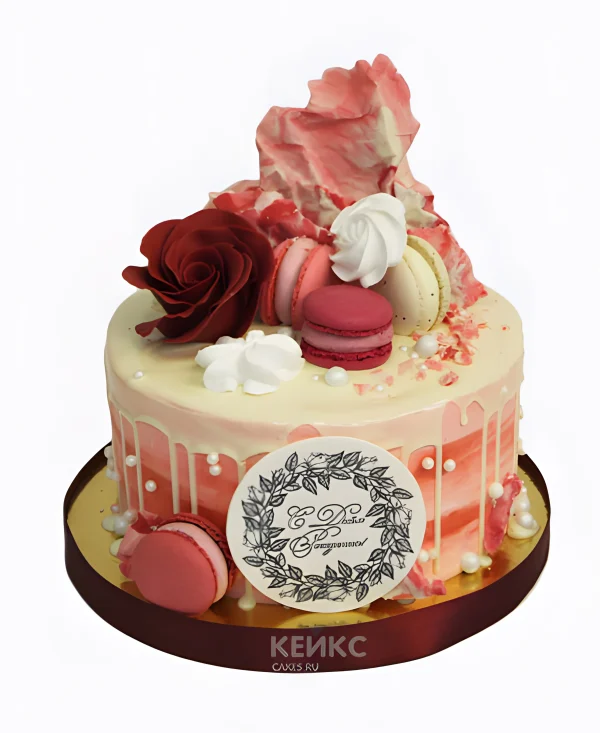 Торт с розой макарон и жемчугом Фото