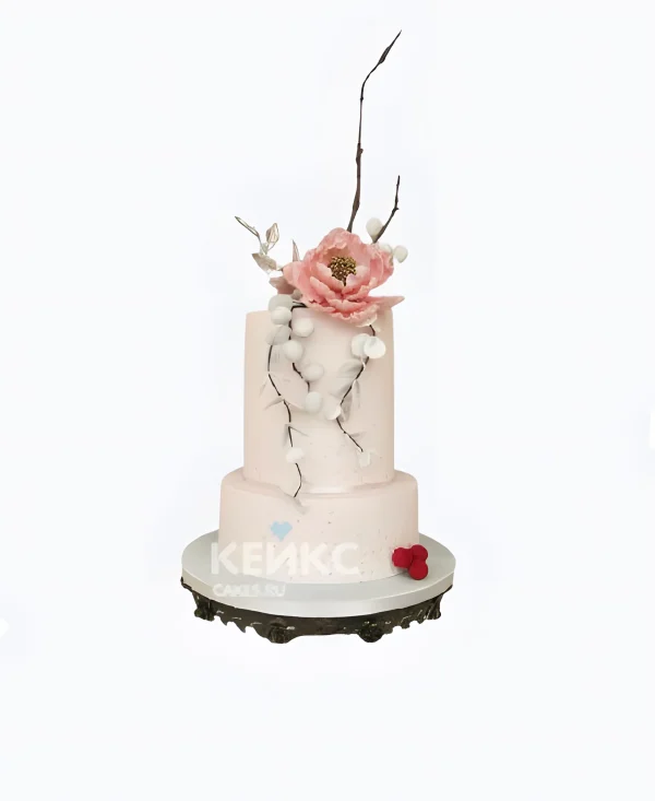 Бледно розовый нежный торт женщине на 50 лет с живыми цветами Фото