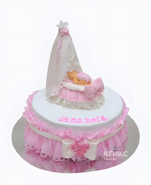Нарядный торт девочке на крестины с фигуркой младенца Фото