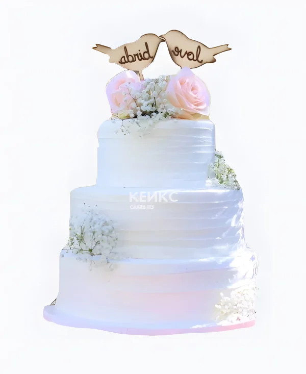Свадебный торт с розами и птичками Фото