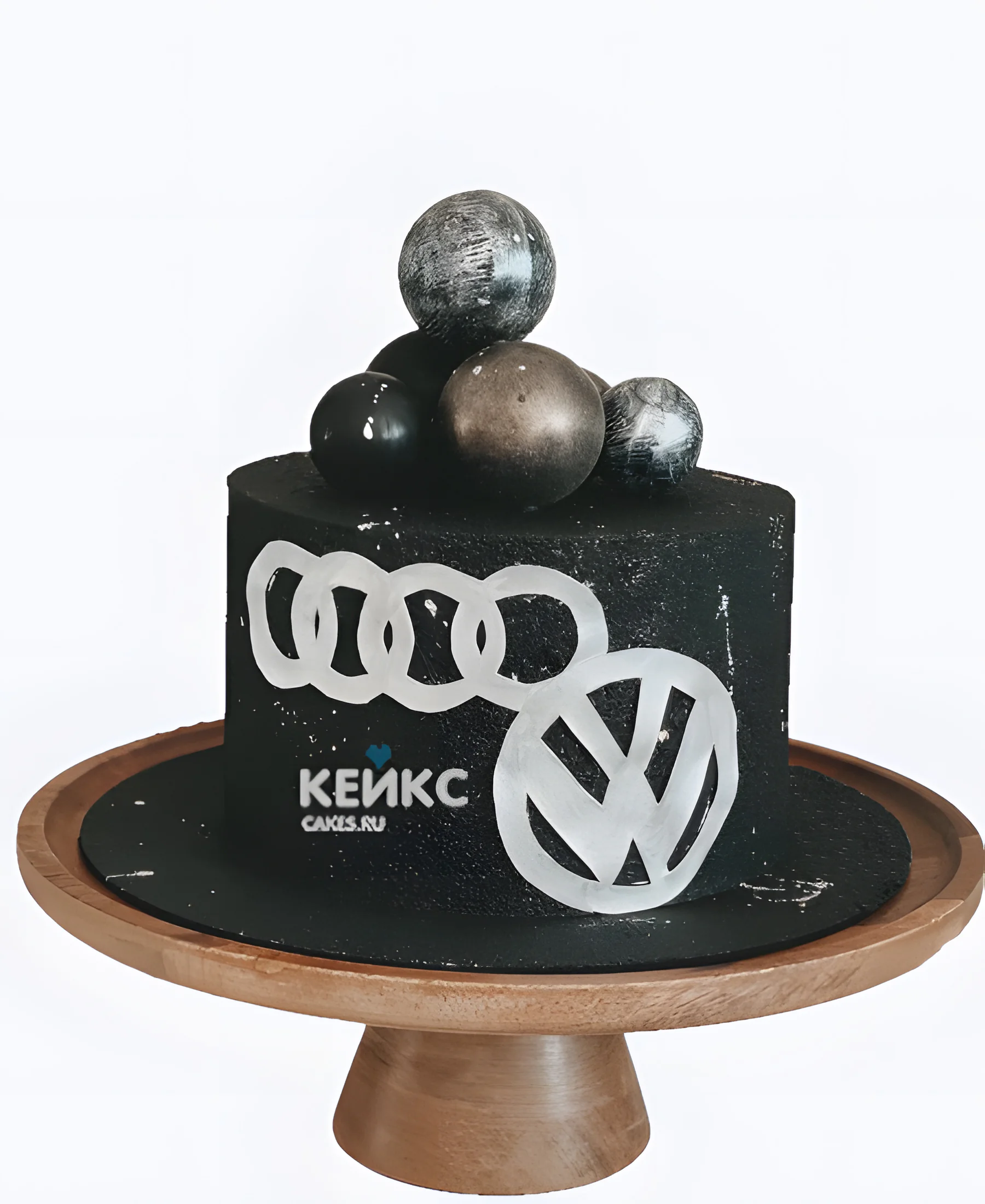 Черный велюровый торт Ауди со значком Фото