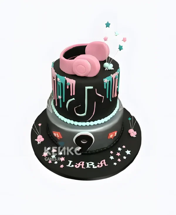 Эффектный торт в стиле тик ток с цифрой Фото