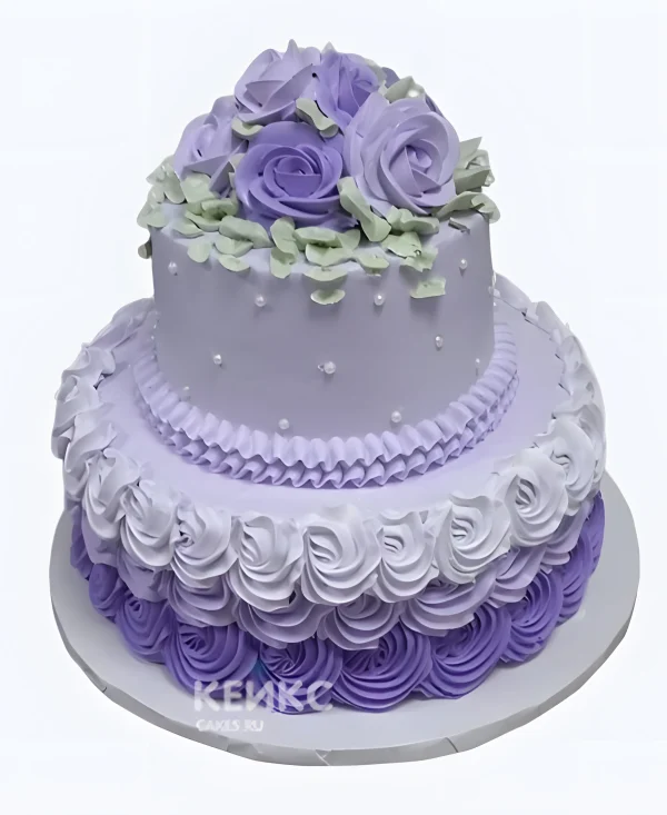 Фиолетовый торт с рюшами и цветами из крема Фото