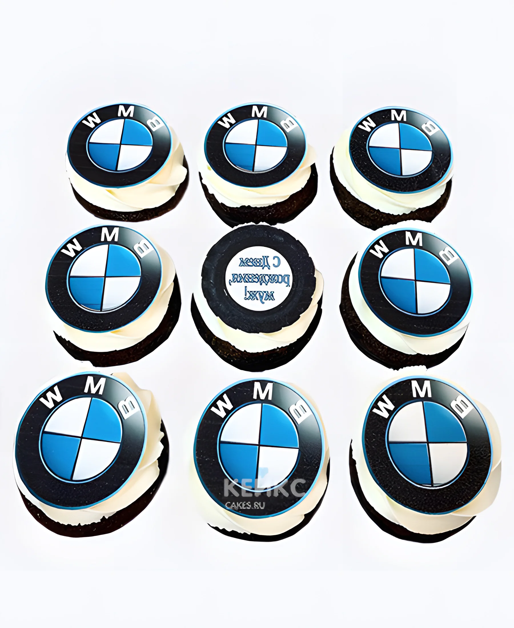 Капкейки с фотопечатью с бмв Фото