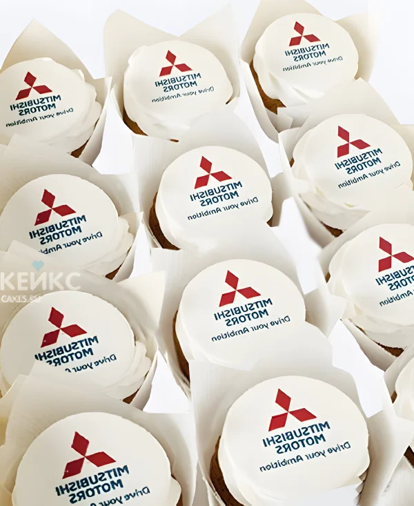 Корпоративные капкейки с фотопечатью логотипа митсубиси Фото