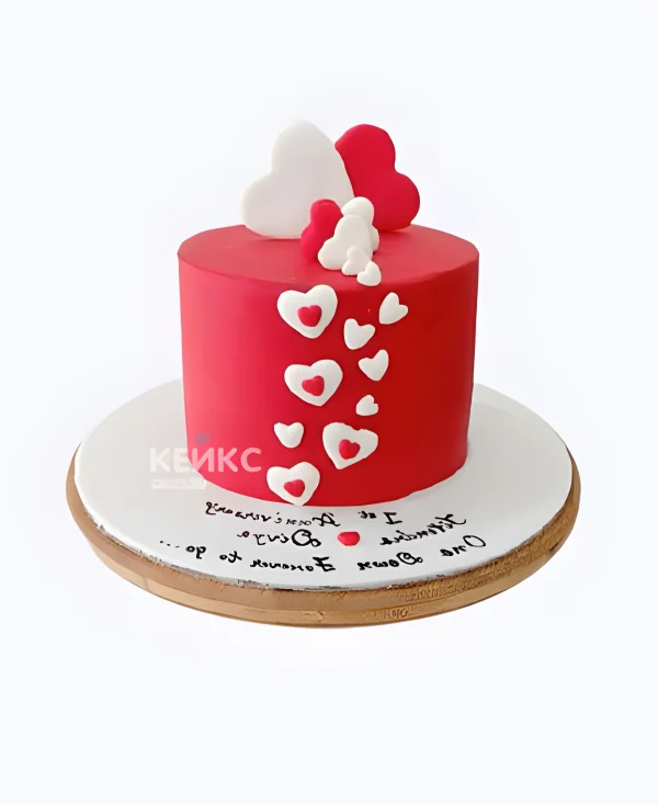 Красный торт для влюбленных Фото