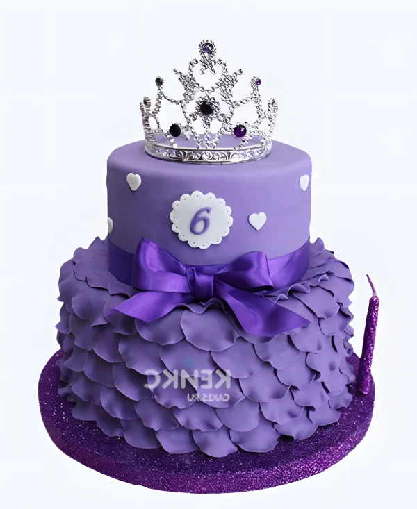 Милый фиолетовый торт с короной Фото