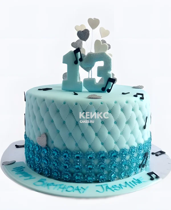 Нежно-голубой торт на 13 лет с нотами Фото