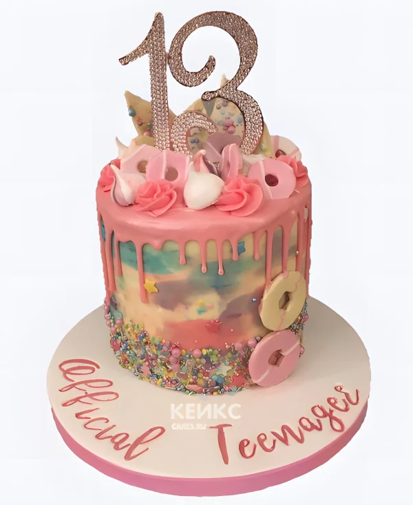 Пастельный торт на 13 лет с надписью и безе Фото