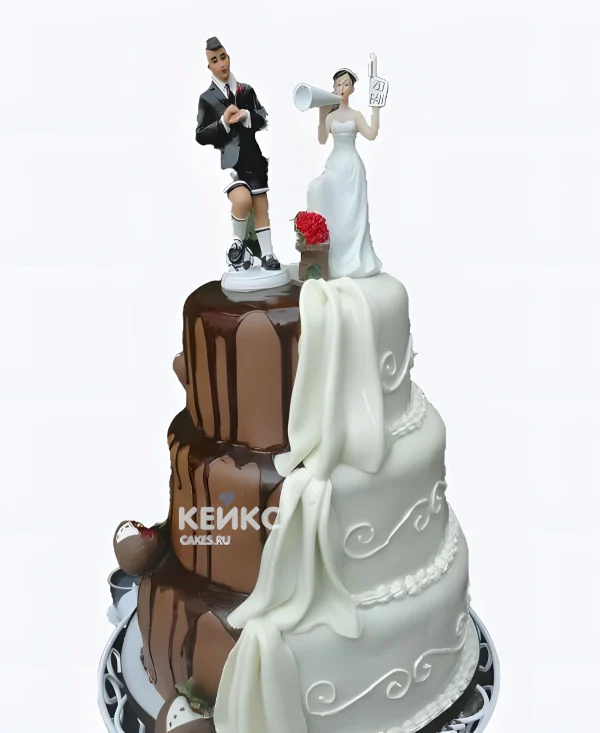 Шоколадно белый торт на льняную свадьбу с фигурками Фото