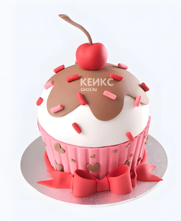Торт 3D в виде капкейка с вишней Фото