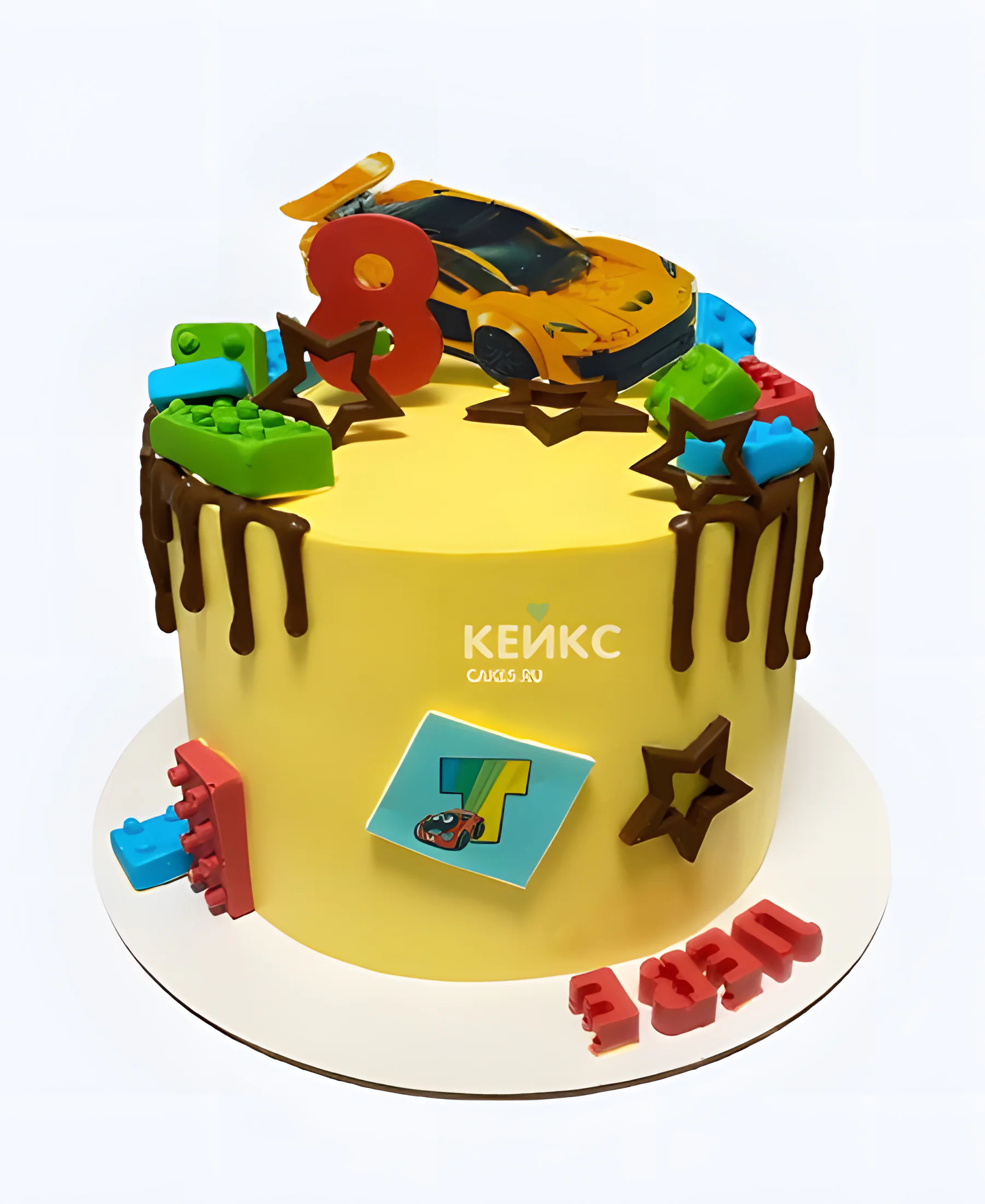 Торт мальчику на 8 лет с машиной и цифрой Фото