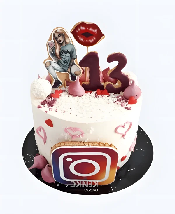 Торт с инстаграмом и кокосовой стружкой Фото