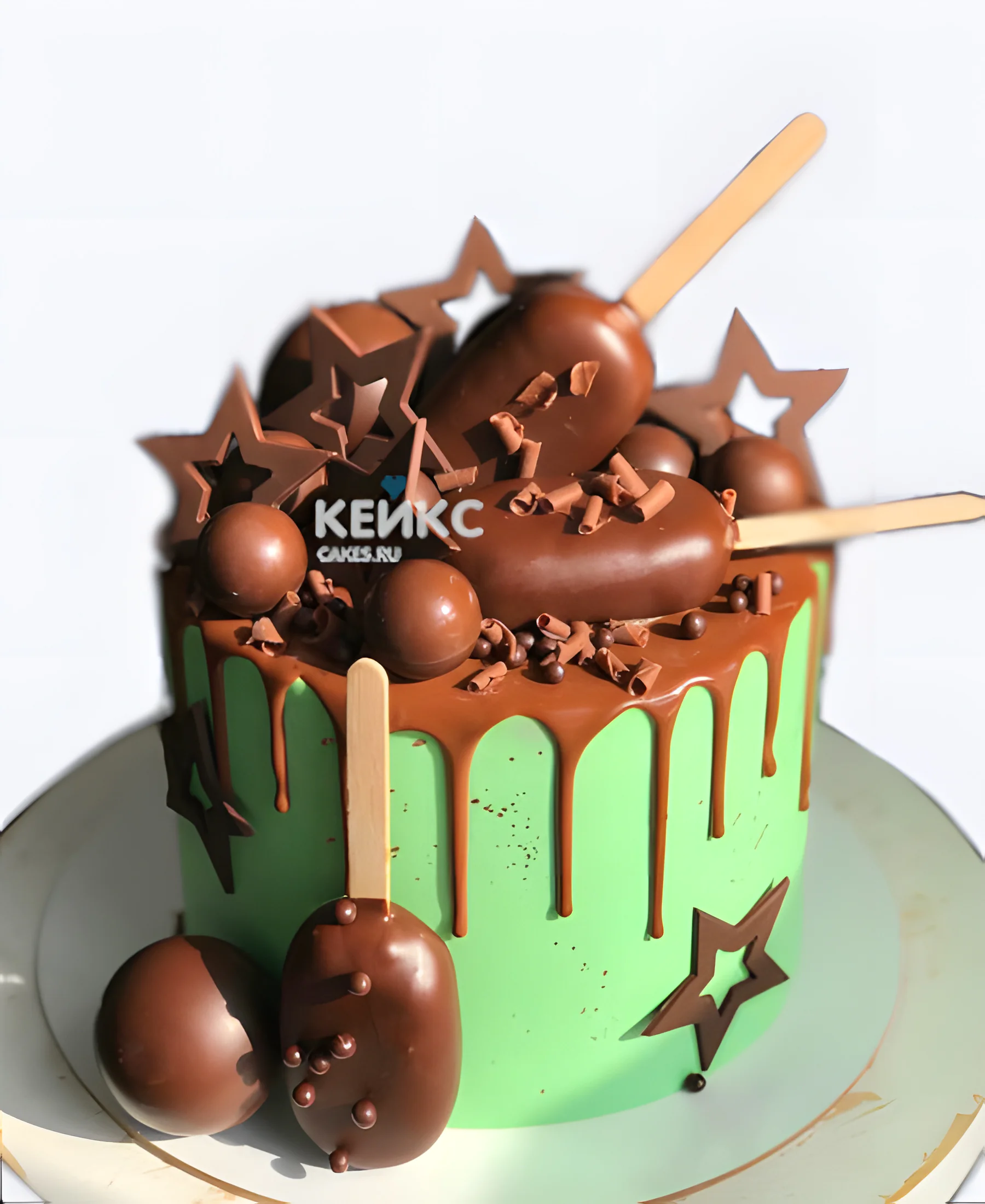 Зеленый торт на 23 февраля с мороженым Фото