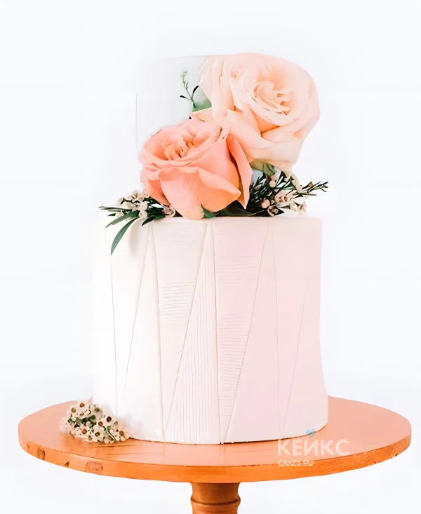 Белый свадебный торт Розы с узорами Фото