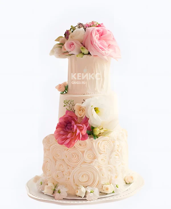Большой свадебный торт с розовыми цветами Фото