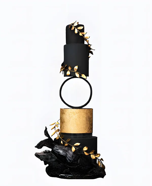 Черный с золотом трендовый торт на свадьбу Фото