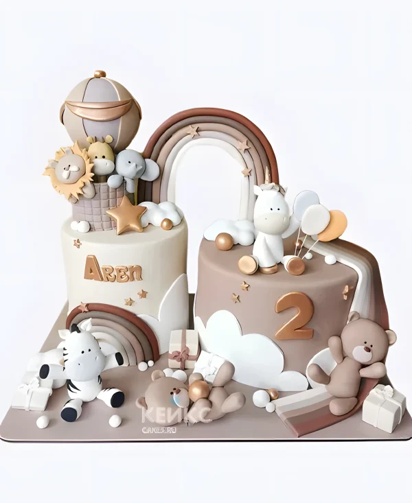 Два нежных тортика с животными для мальчиков на 2 года Фото