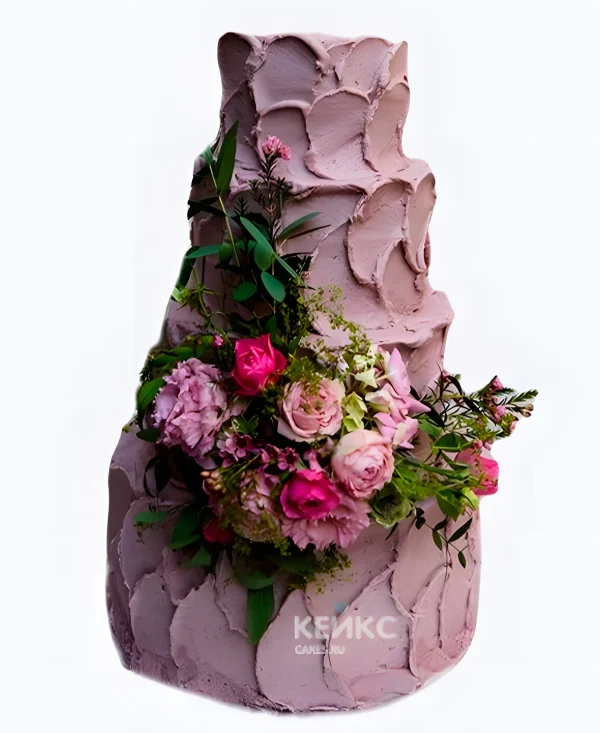 Фиолетовый свадебный торт с большим букетом Фото