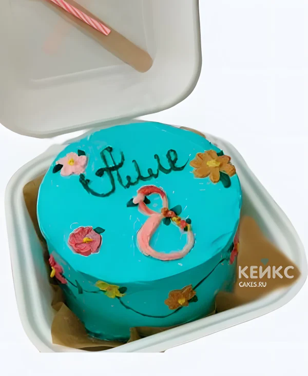 Голубой бенто-торт на 8 лет с цветами Фото