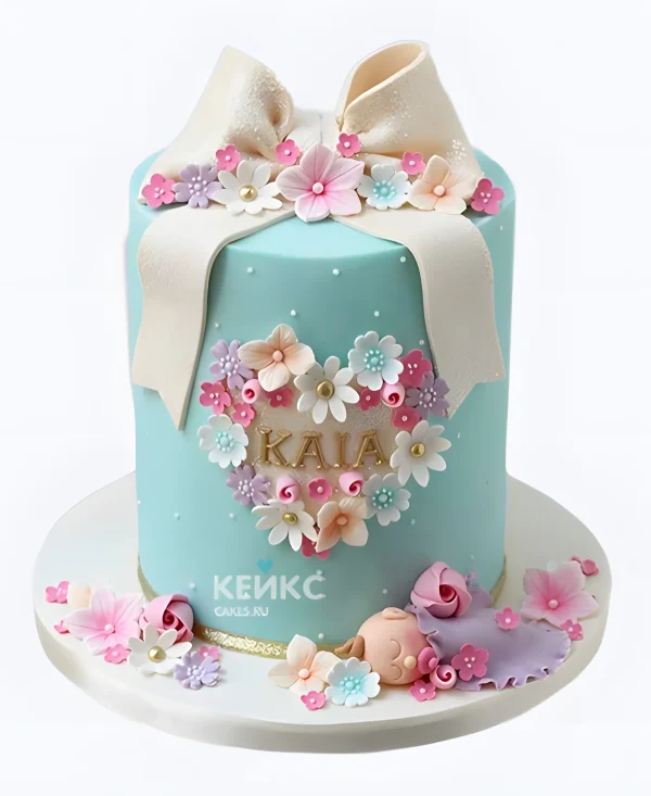 Голубой торт девочке с бантиком и цветочками Фото