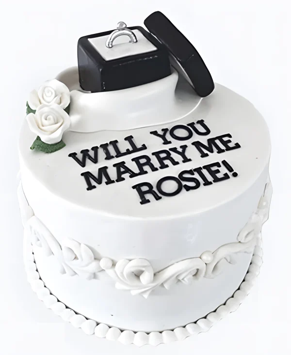 Изящный торт с кольцом на сватовство Фото