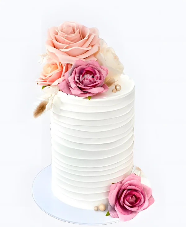 Кремовый свадебный торт маленький с розами Фото