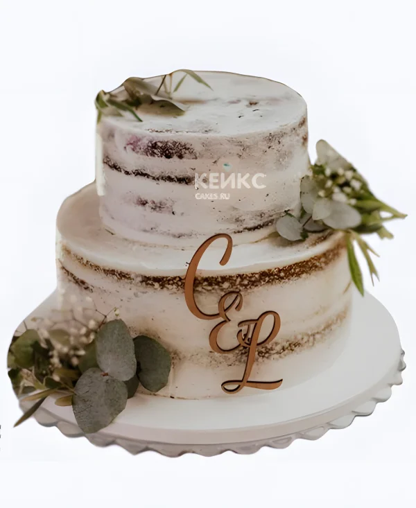 Кремовый свадебный торт открытый с цветами и инициалами Фото