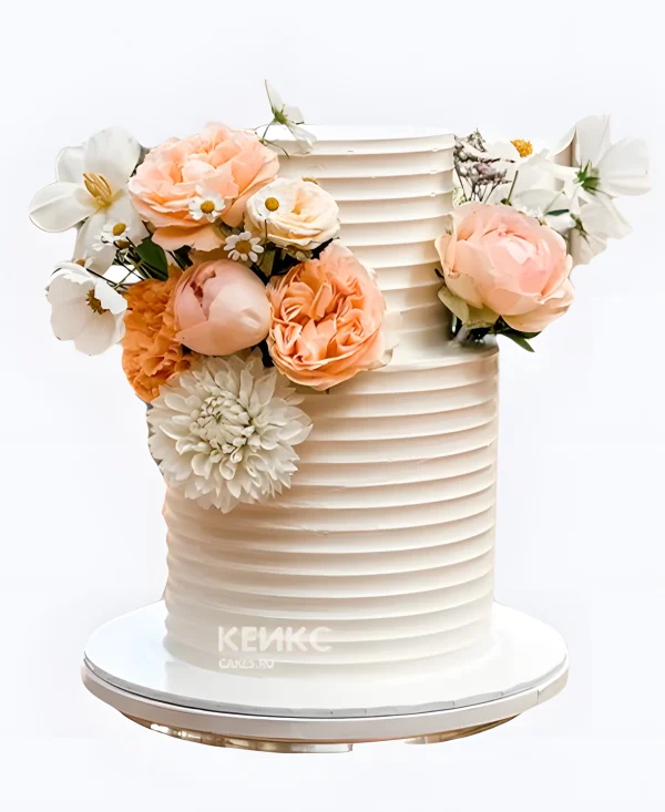 Кремовый свадебный торт рифленый ассорти цветов Фото