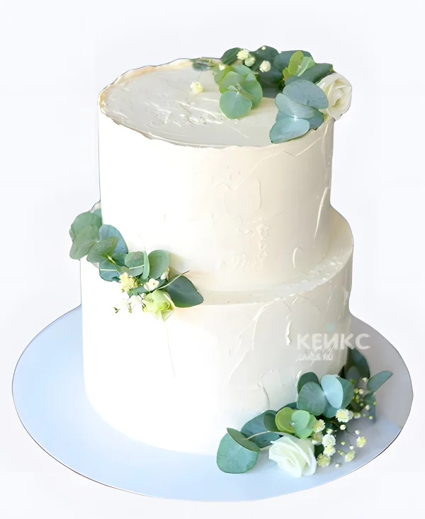 Кремовый свадебный торт розы с зеленью Фото