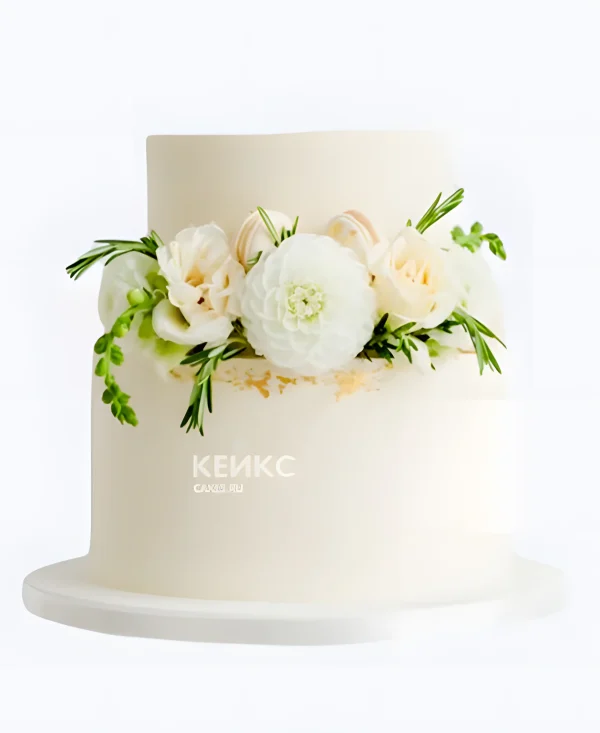 Свадебный торт с кремом и цветами без мастики Фото