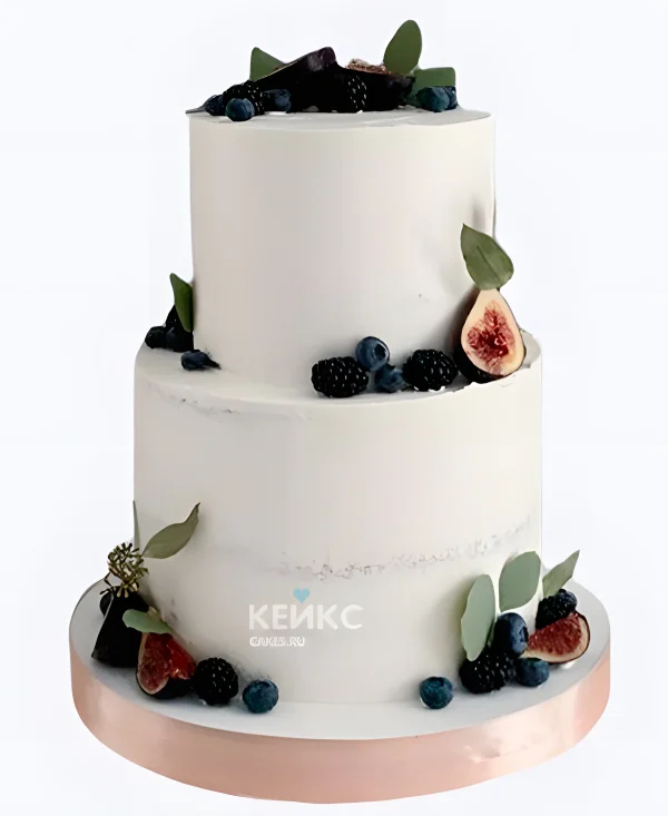 Летний свадебный торт с ежевикой голубикой и инжиром Фото