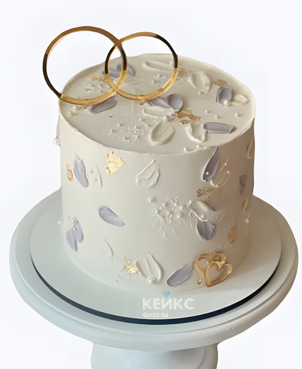 Недорогой свадебный торт Два кольца с лепестками Фото