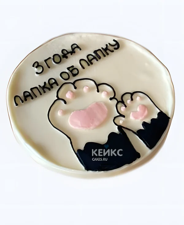 Очаровательный бенто-торт на 3 годика с лапками Фото