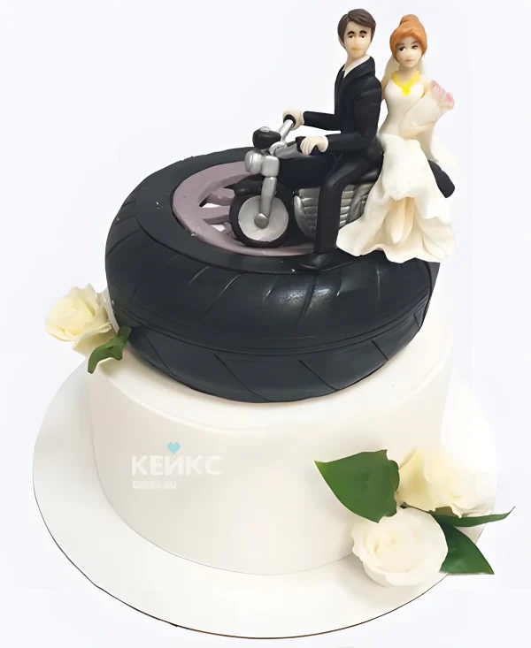 Оригинальный свадебный торт Мотоциклист Фото