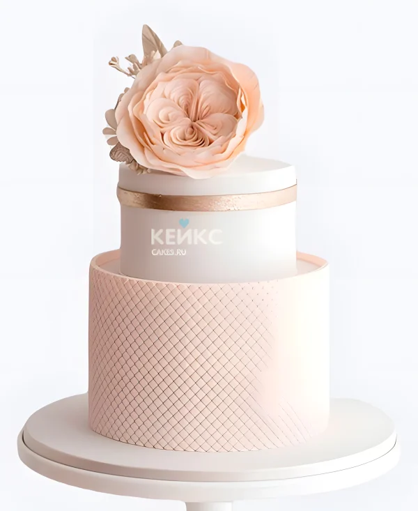 Пудровый свадебный торт Элегантность Фото
